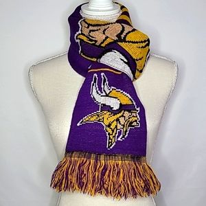 FOREVER COLLECTIBLES ▪︎ WOMEN'S MINNESOTA VIKINGS SCARF
